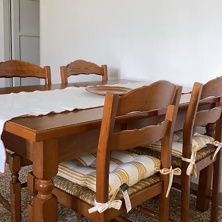 Apartment Confortevole A *
