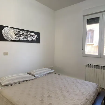 Confortevole A Apartment *